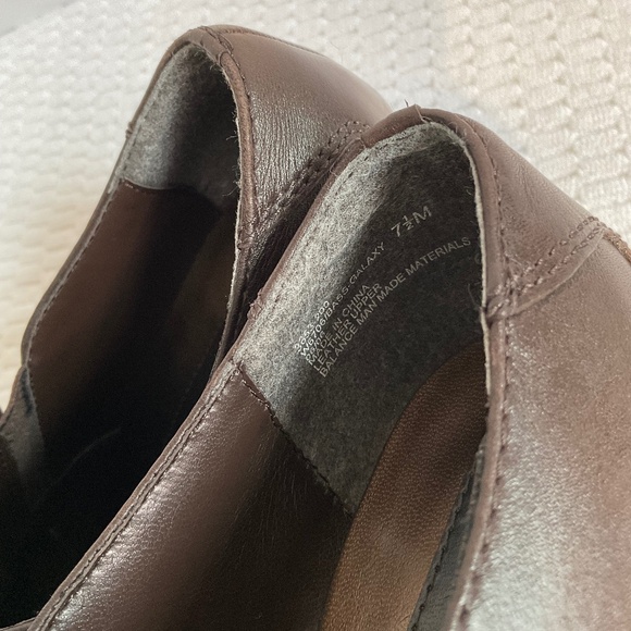 Bass Galaxy Women’s Brown Leather Heel Shoe Size 7.5M - Picture 7 of 14